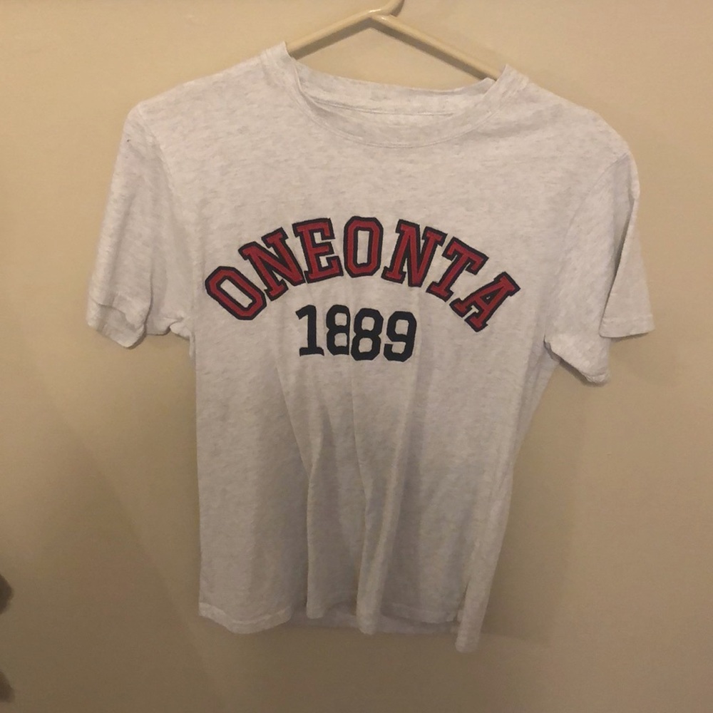 Brand New Without Tags ONEONTA Gray T Shirt - Picture 2 of 5